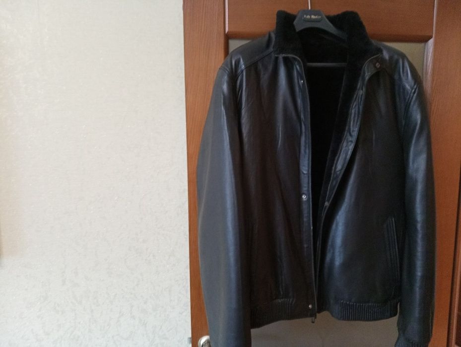 Продам зимнюю мужскую куртку на цигейке 54-56р