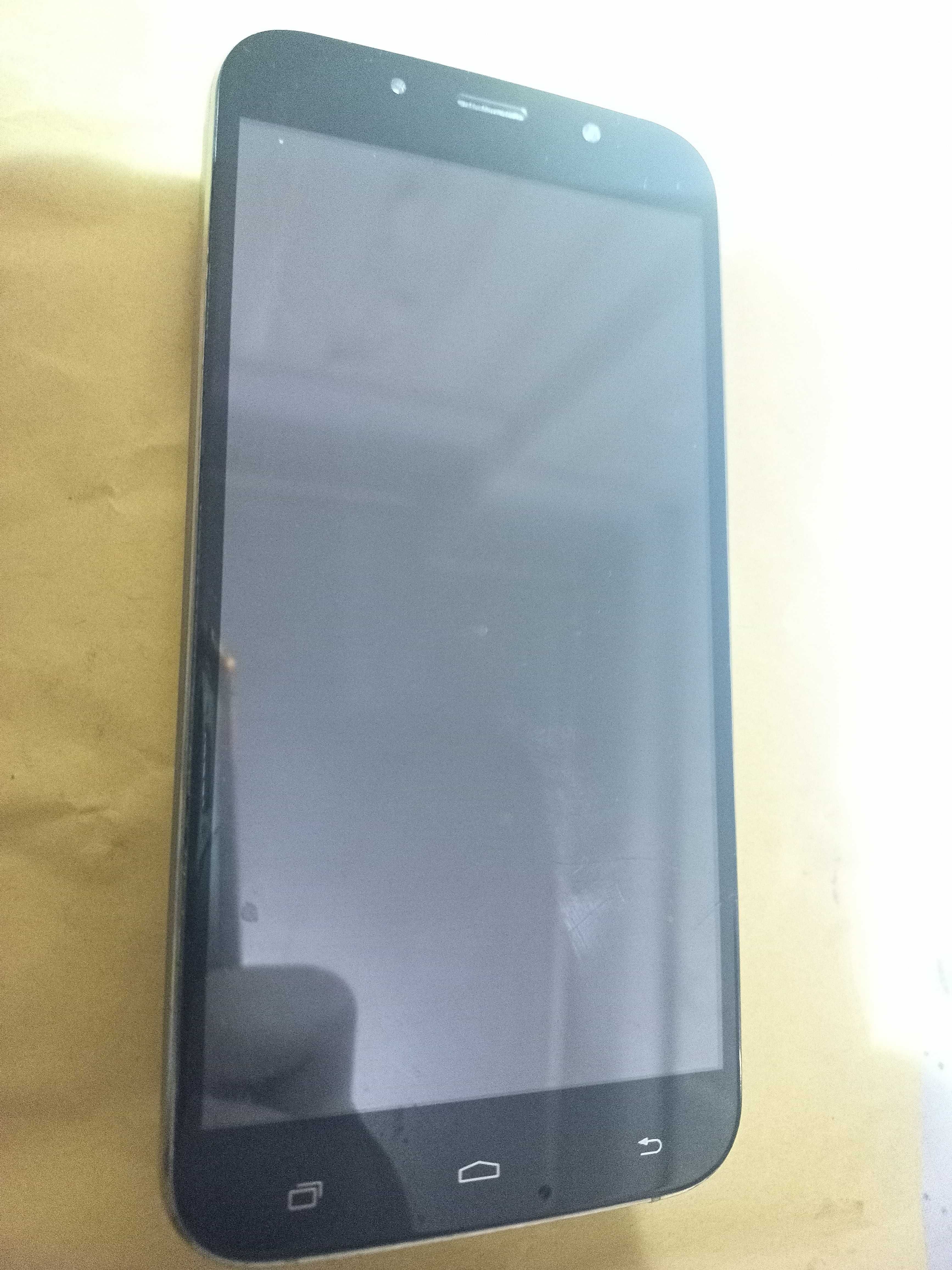 5,5" Bravis A553 акум 3000mAh 8гб 8мп UMI ROME X смартфона телефон