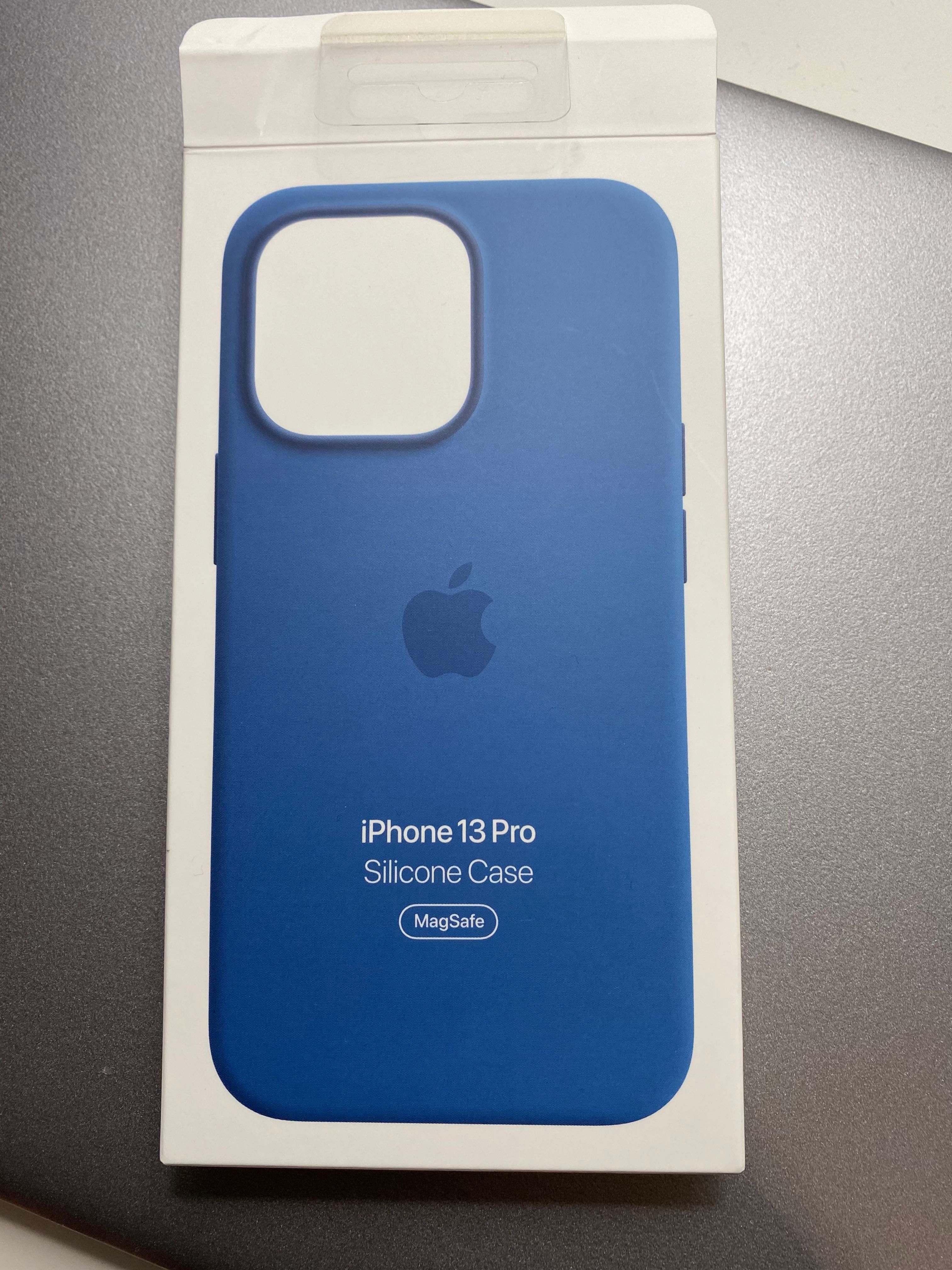 Capa em silicone iPhone 13 Pro - azul celeste (NOVA)