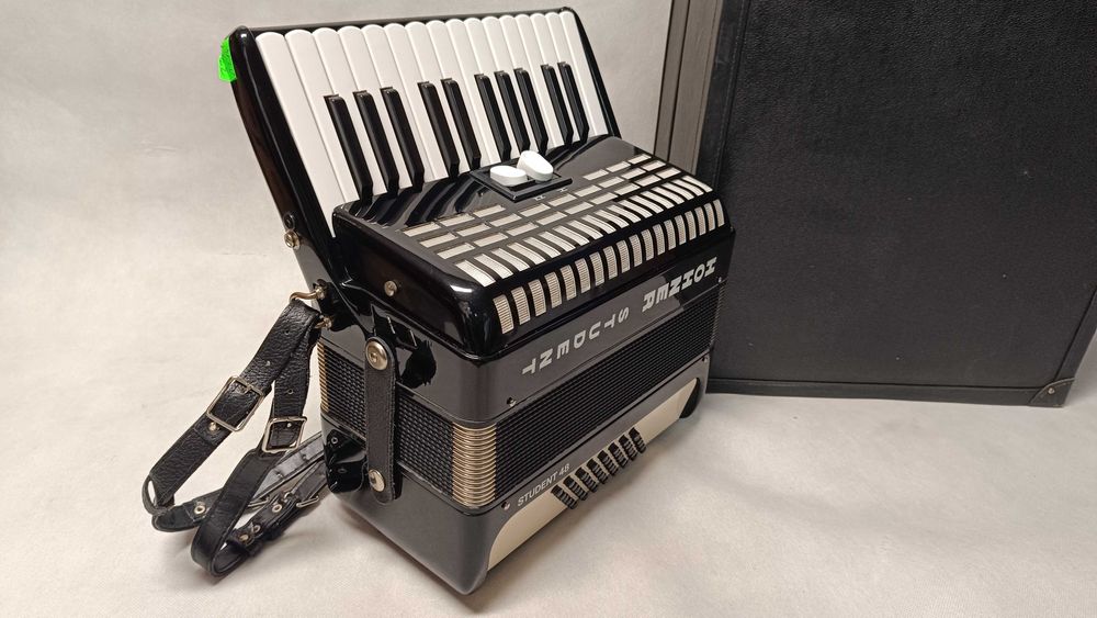 Akordeon HOHNER student 48 bas