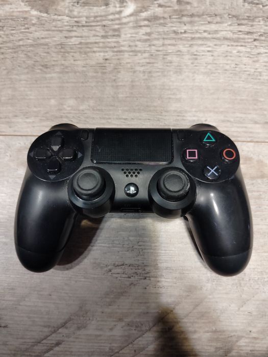 Pad bezprzewodowy ps4