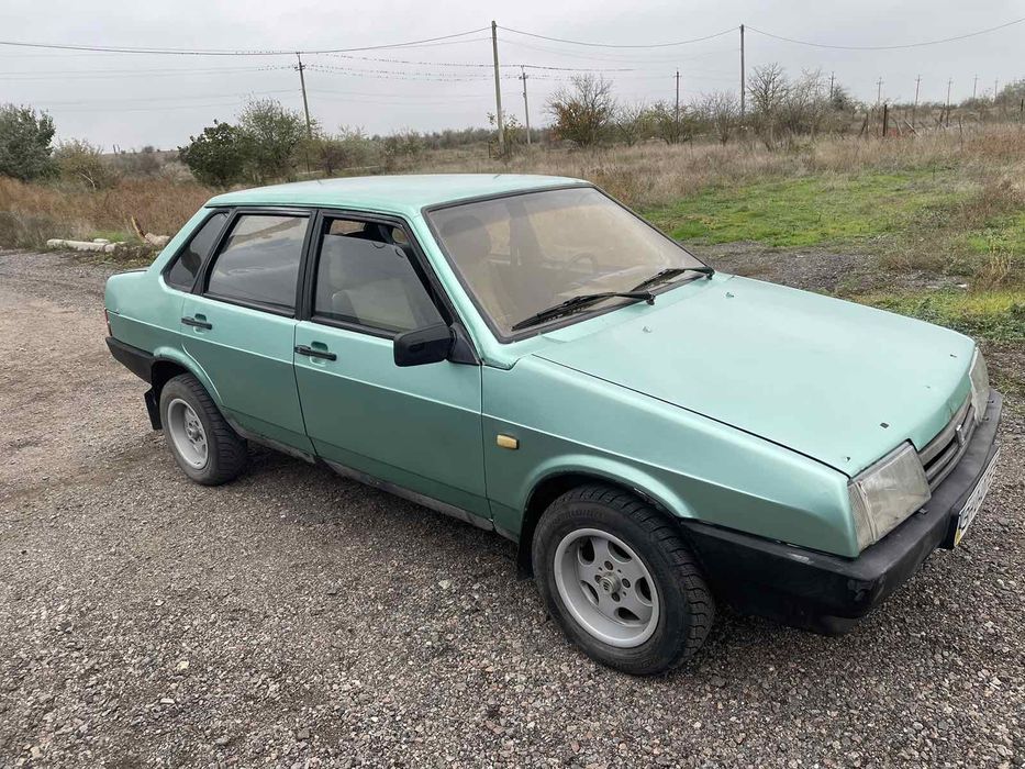 Продам авто,инжекторная,2003 г.