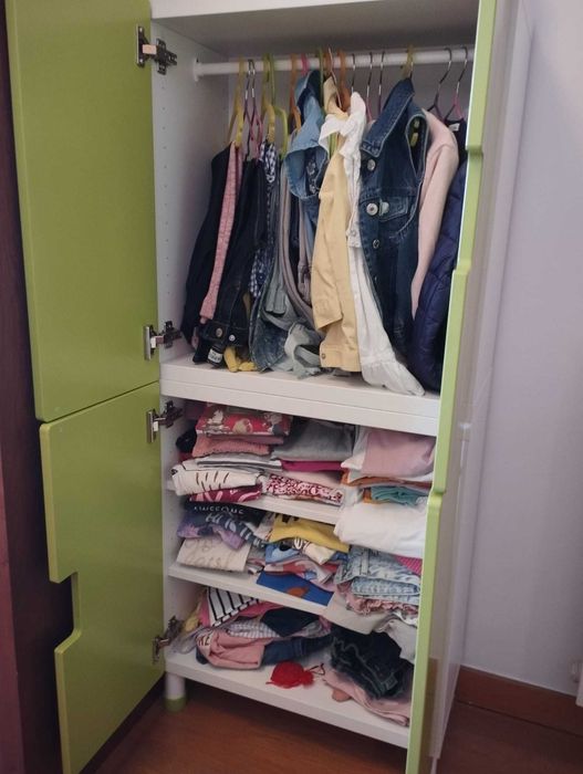 Secretária / Trocador + Roupeiro de Criança