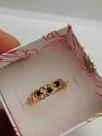 Золотое кольцо СССР с сапфирами 16.5 размер 2.91 грамма