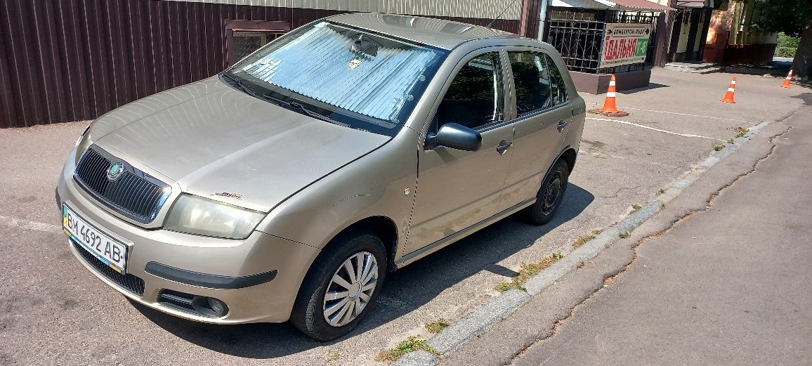 Шкода фабія 1.2  2005 рік