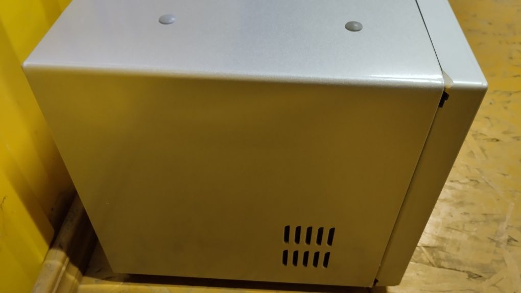 Мікрохвильова піч LG MS-196