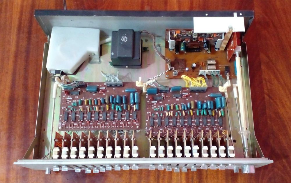 Эквалайзер Прибой - Э014