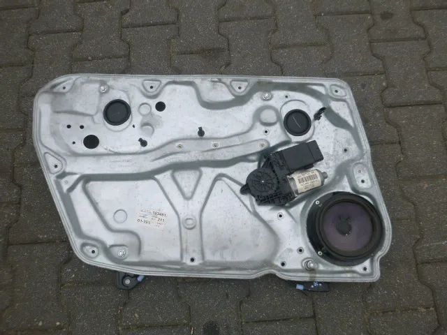 PODNOŚNIK SZYBY LEWY PRZÓD LEWY PRZEDNI VOLKSWAGEN PASSAT B5