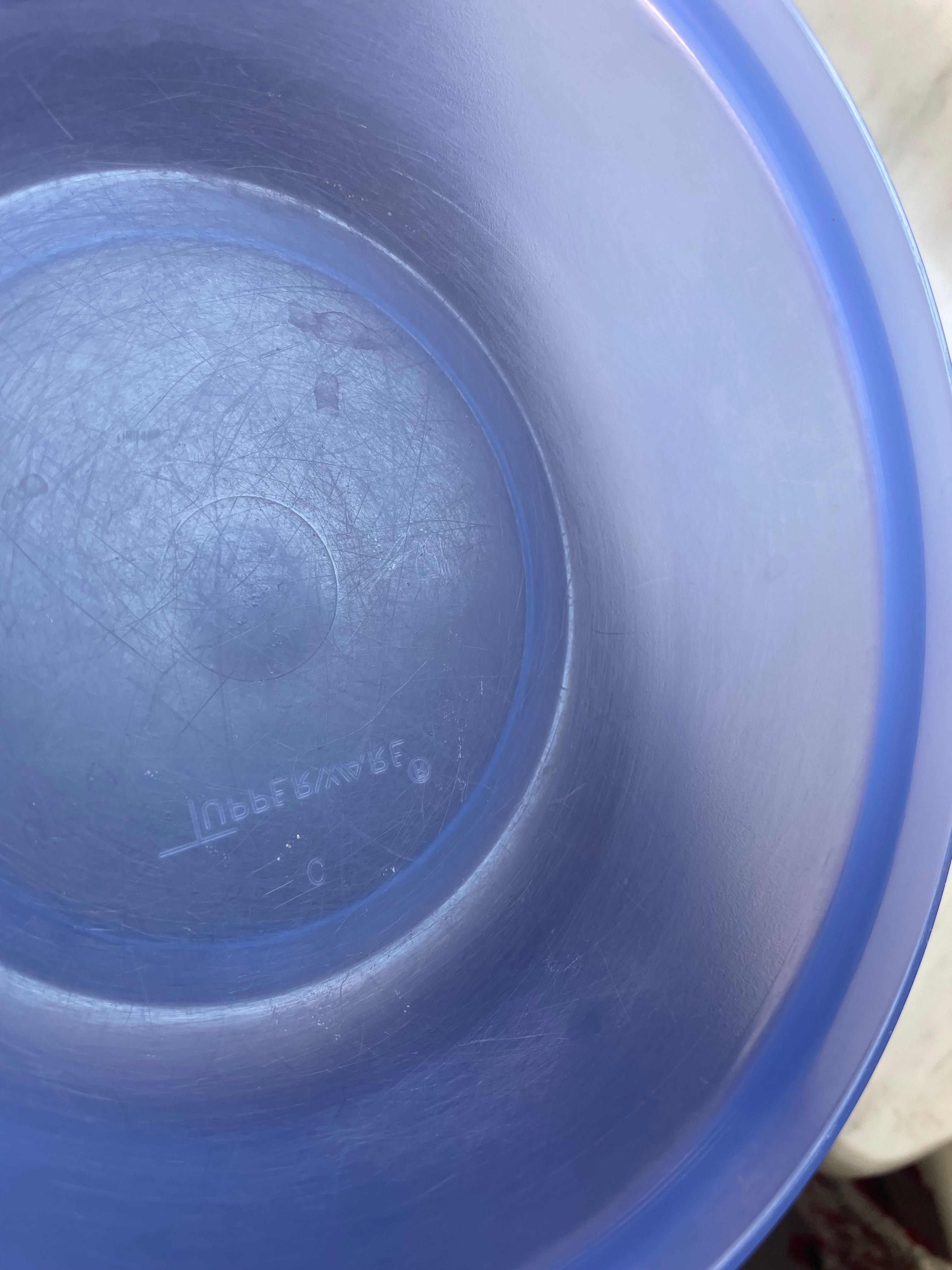 Miski Tupperware