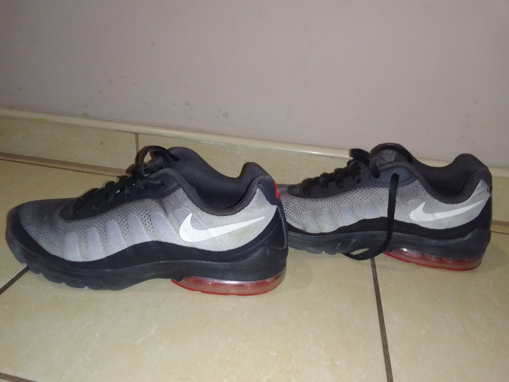 Nike air max invigor rozmiar 41