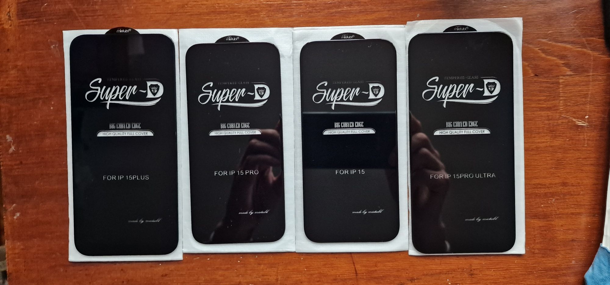 Захисне скло Super D захисне  Iphone Айфон 15 + Pro Max гурт