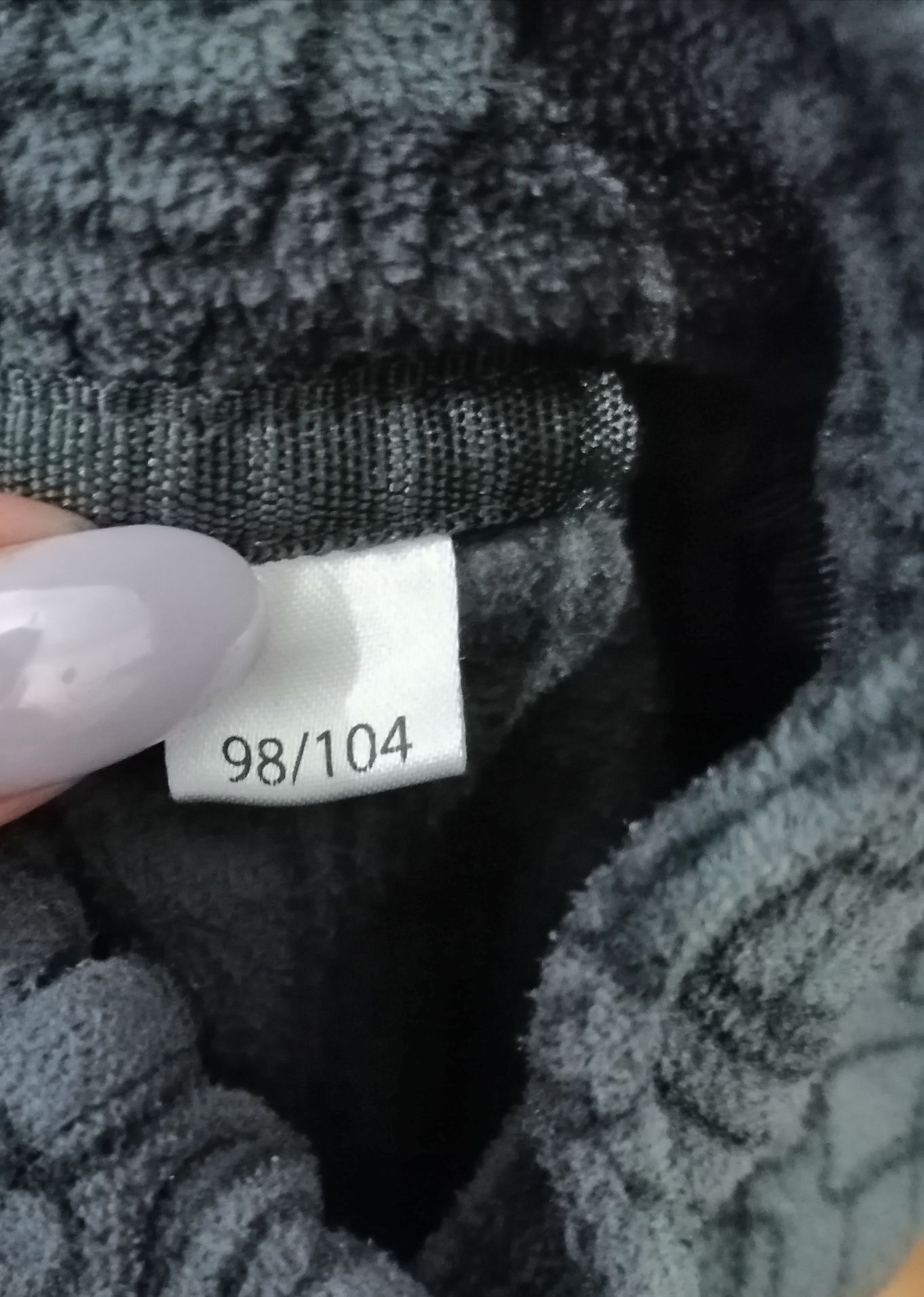 Sweter chłopięcy 98 / 104