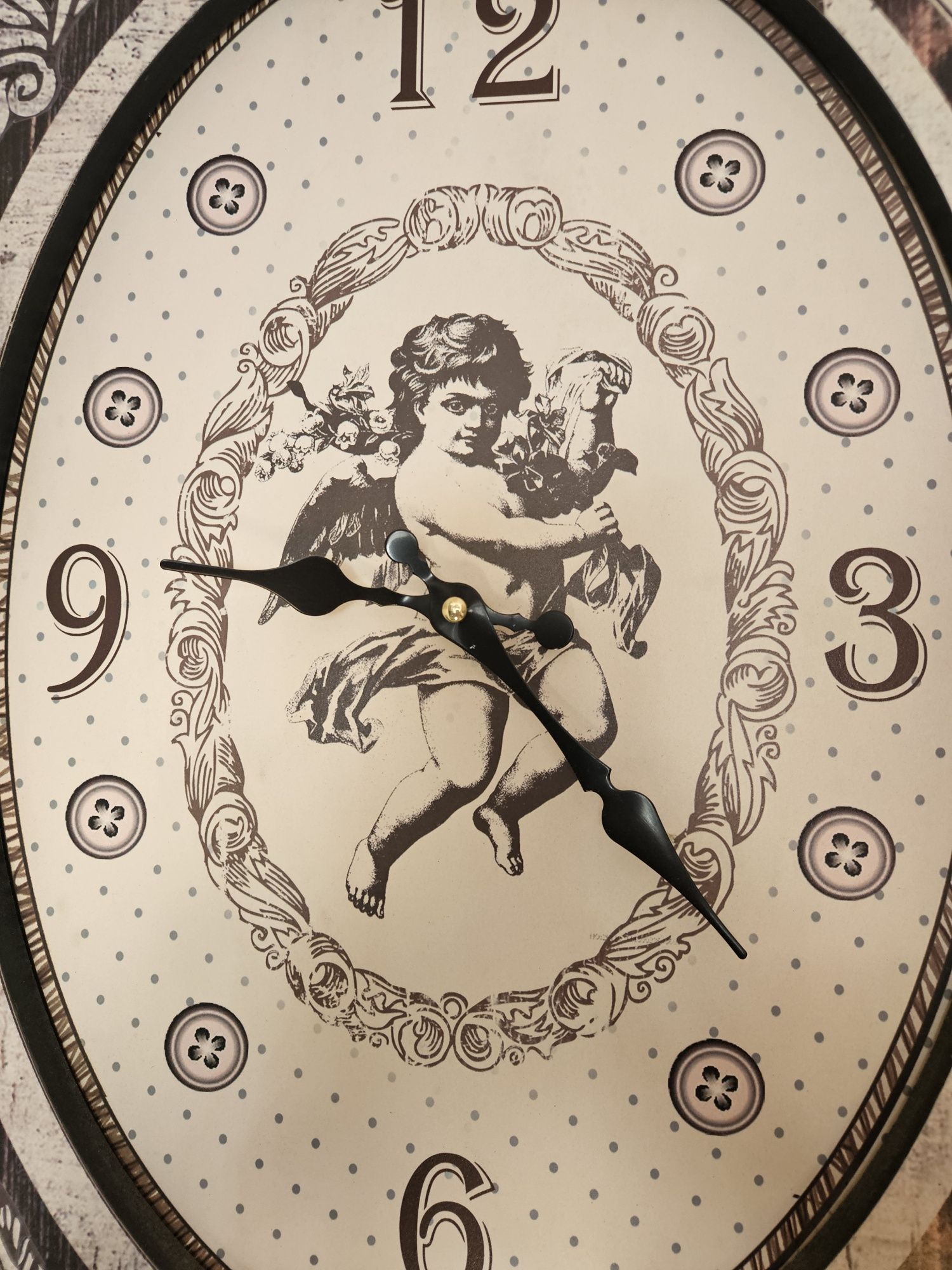 Duży zegar ścienny retro anioł