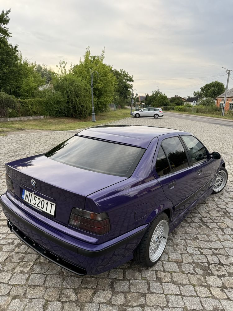 BMW e36 sedan 316, zadbane wnętrze,skóry