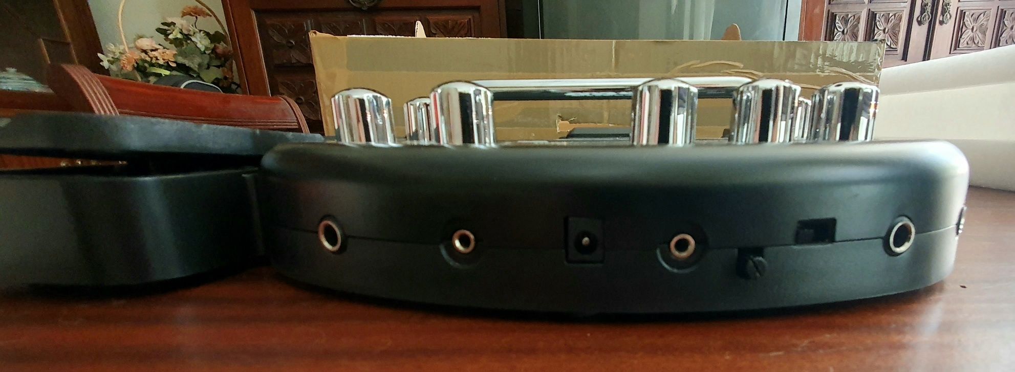 Pedaleira de efeitos para guitarra Line6 Floor Pod nova!
