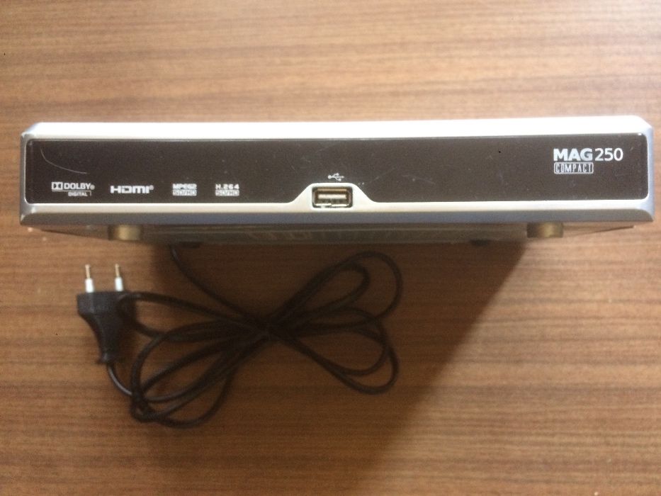 MAG-250 compact IPTV-приставка