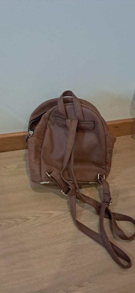 Mala castanha da Primark