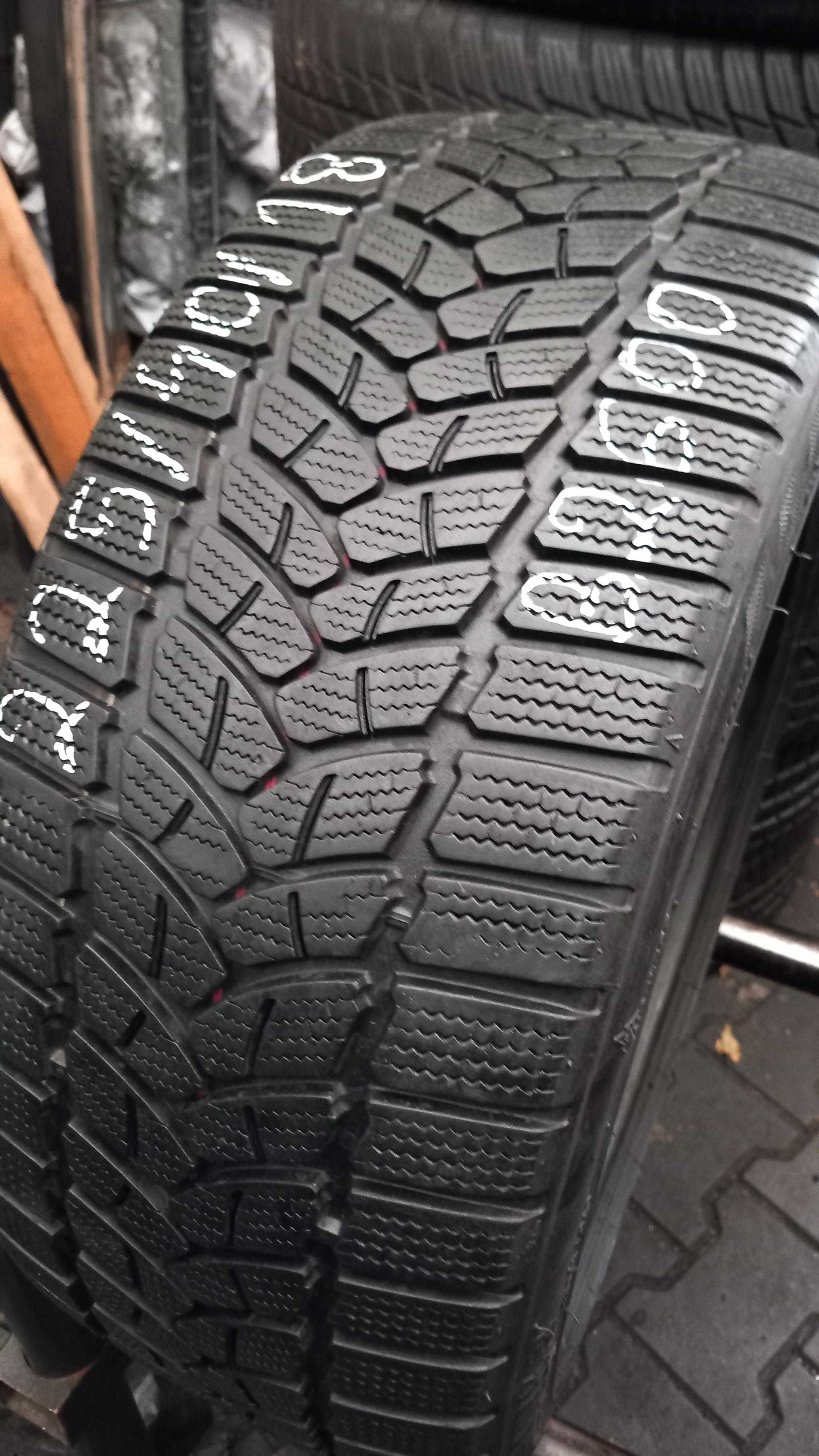 225/40/18 Firestone Winter Hawk 3 92V