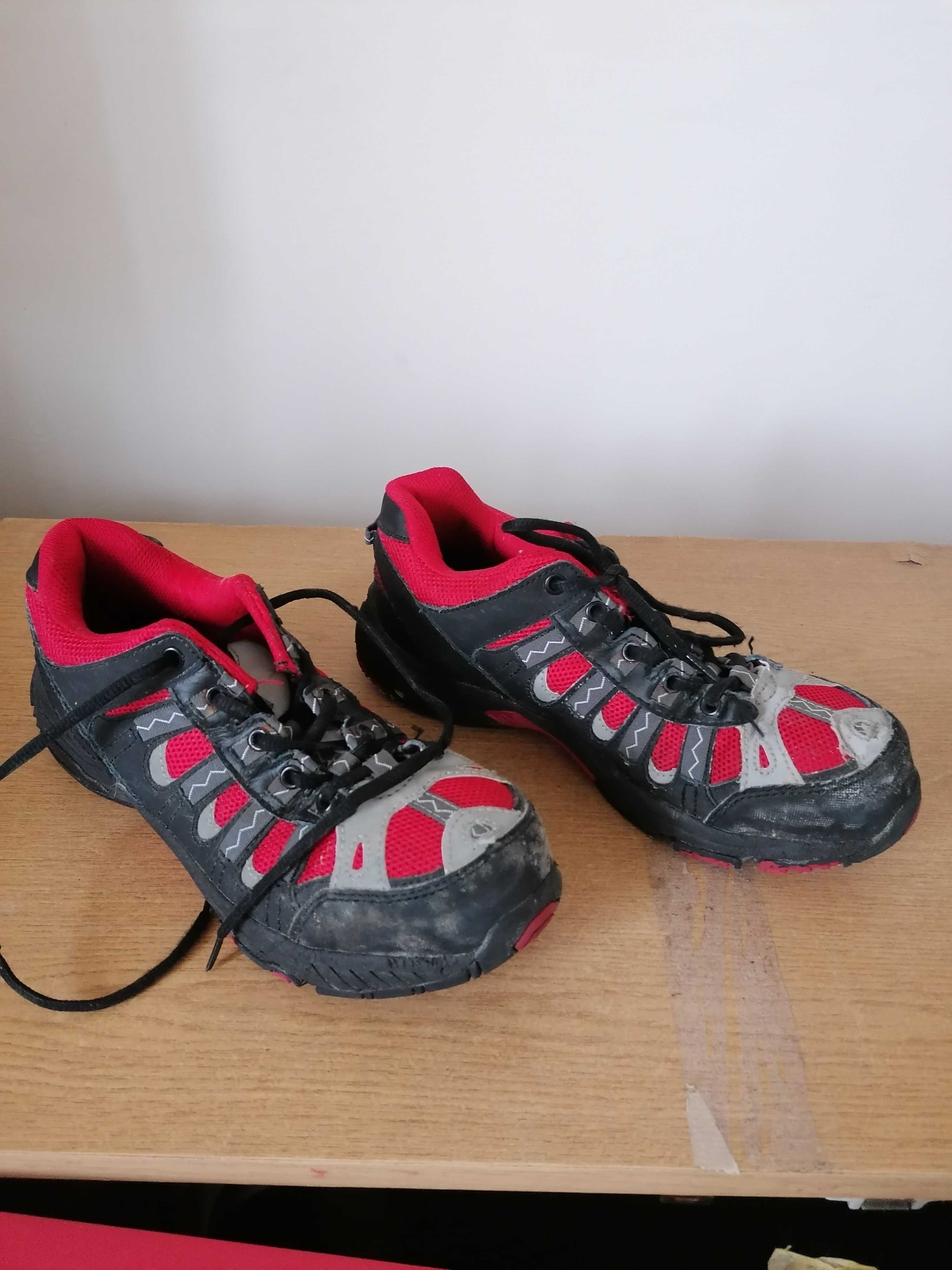 Buty robocze damskie z blacha na palcach