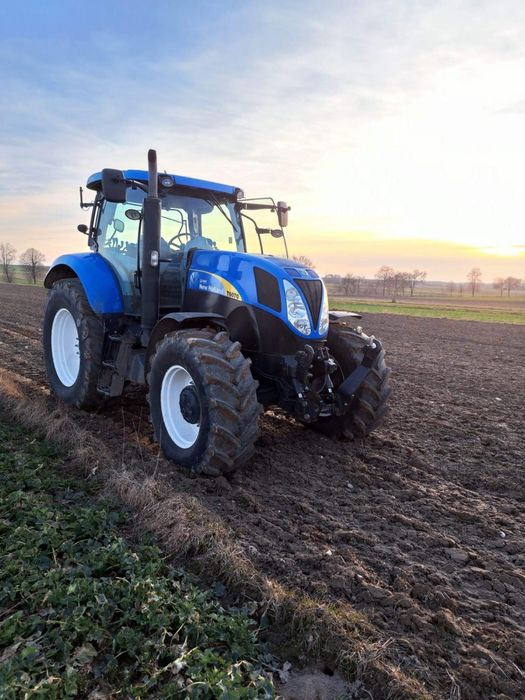 New Holland 6070