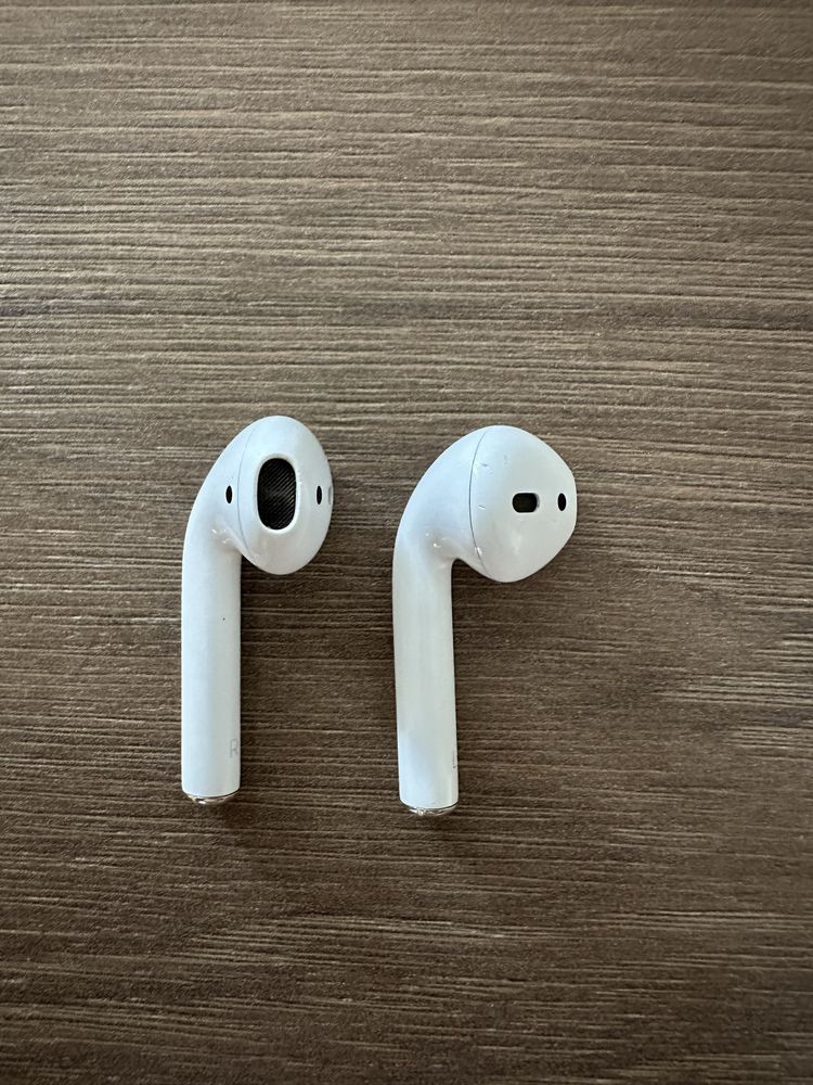 Навушники AirPods 2 б/у оригінал