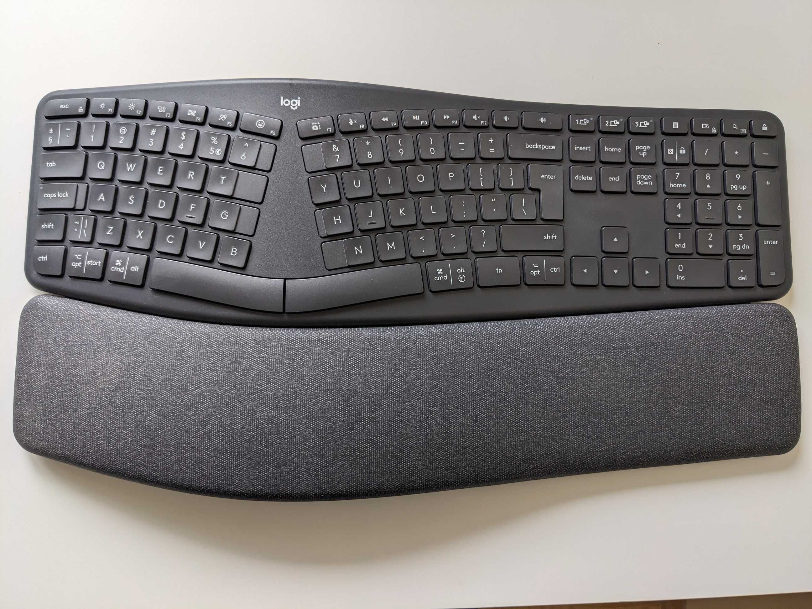 Sprzedam klawiaturę Logitech Ergo K860 for Business - duży ENTER
