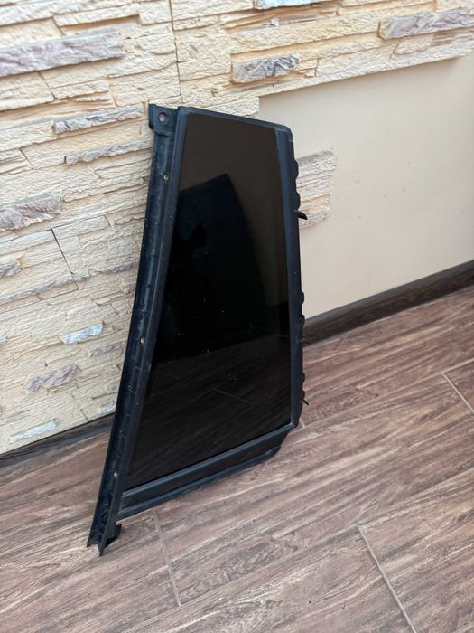 Скло заднє ліве BMW X3 G01 2017-2021