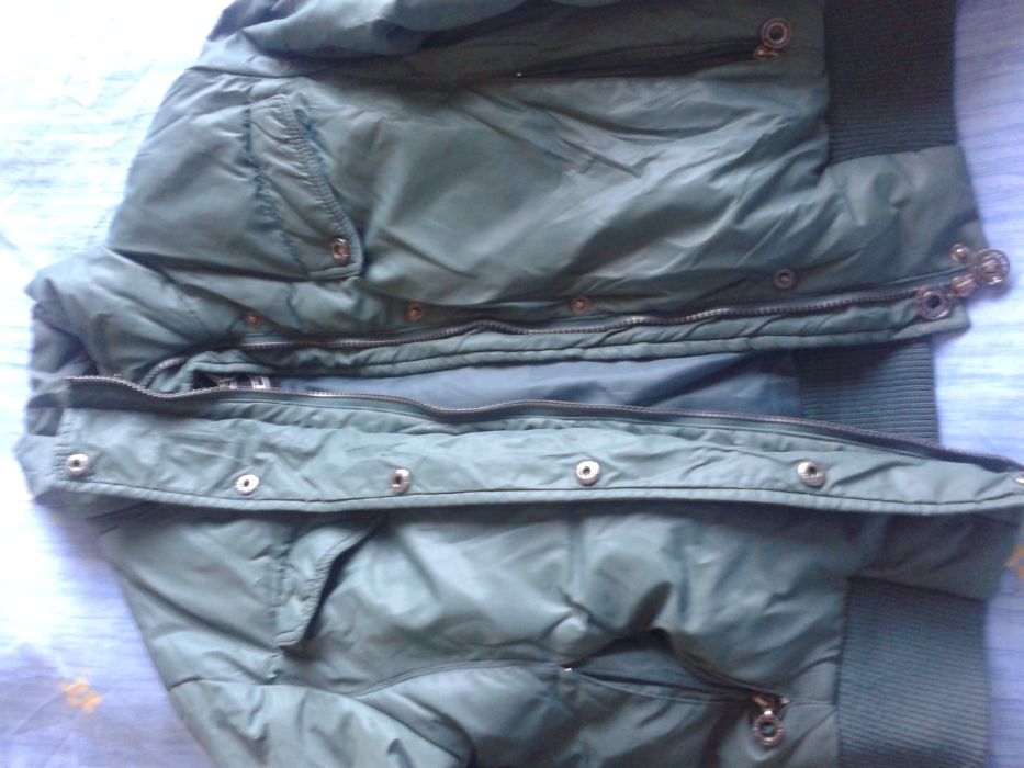 Женская куртка размер М короткая