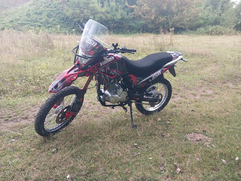 Продам Viper 250R