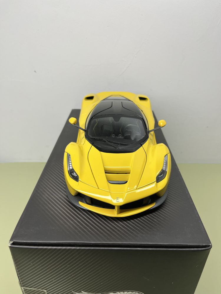 Ferrari laferrari hot wheels elite 1:18