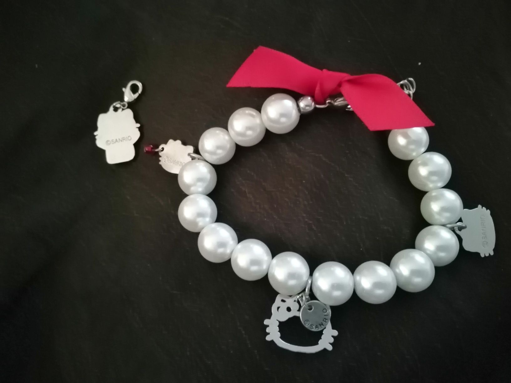 Pulseira Hello kitty e pendente marca Sanrio