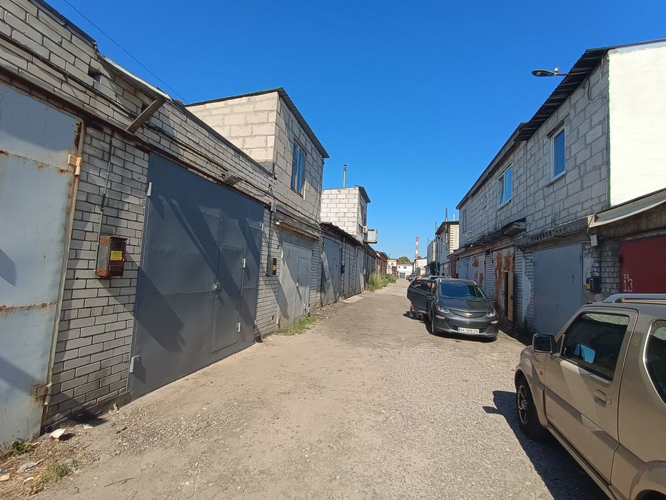 Гараж великий Троєщина Під підіймач СТО малярка склад цех виробництво