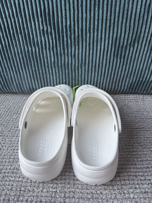 Klapki damskie Crocs Classic Platform r. 42-43 11 NOWE Białe