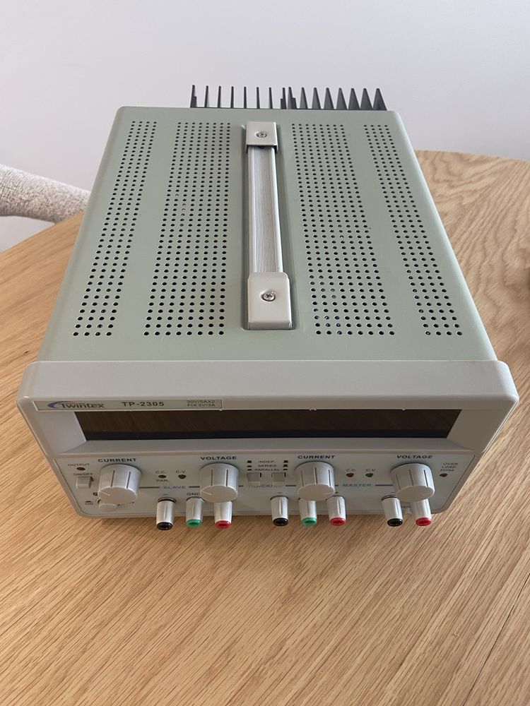 Zasilacz laboratoryjny TP-2305 TWINTEX 0-30V, 0-5A