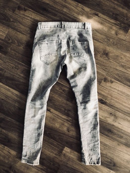 Spodnie jeans, damskie, rurki, wąskie, italy r. 36