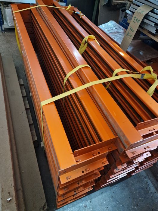 Estante usada de arrumação resistente para desocupar