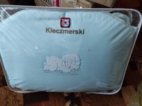 2 zestawy pościeli do łóżeczka + poduszka i kołderka