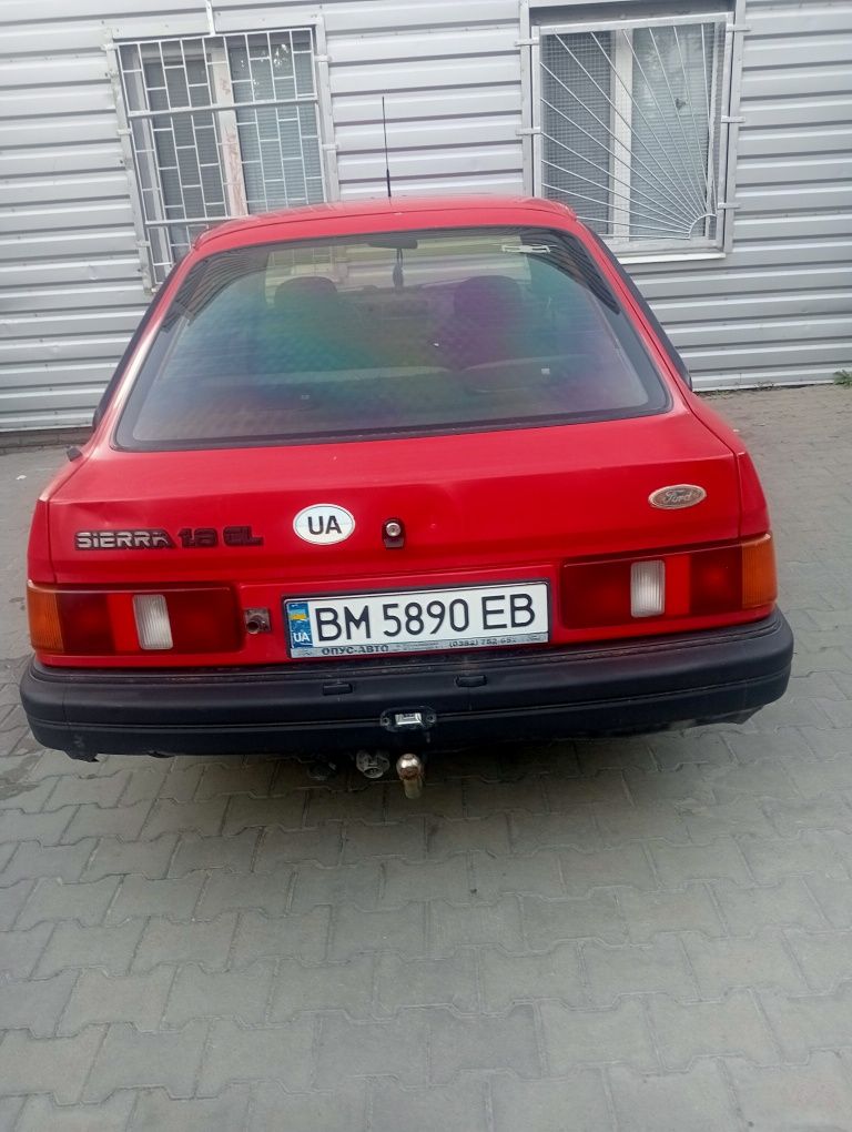 Продам машину форд