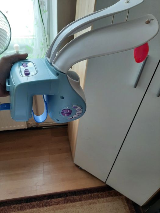 Projektor nad lozeczko