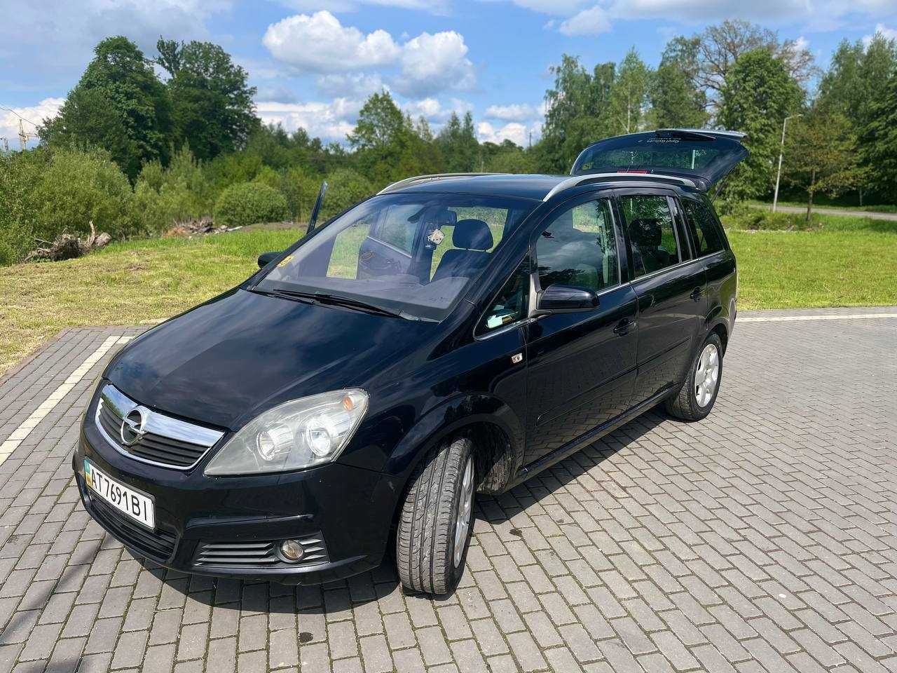 Продам автомобіль Opel Zafira B 2005 р, 1.8 Газ/Бензин