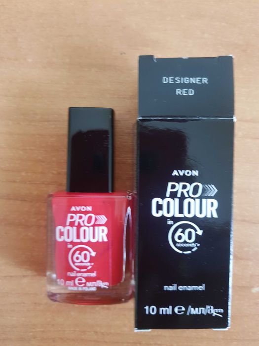 Avon lakier do paznokci Pro Colour Desinger Red