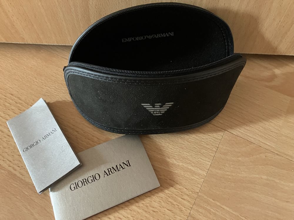 Oryginalne nowe etui futerał do okularów Emporio Armani