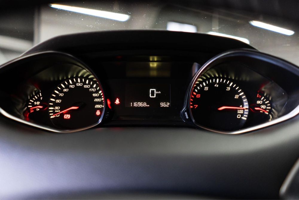 Peugeot 308 como novo