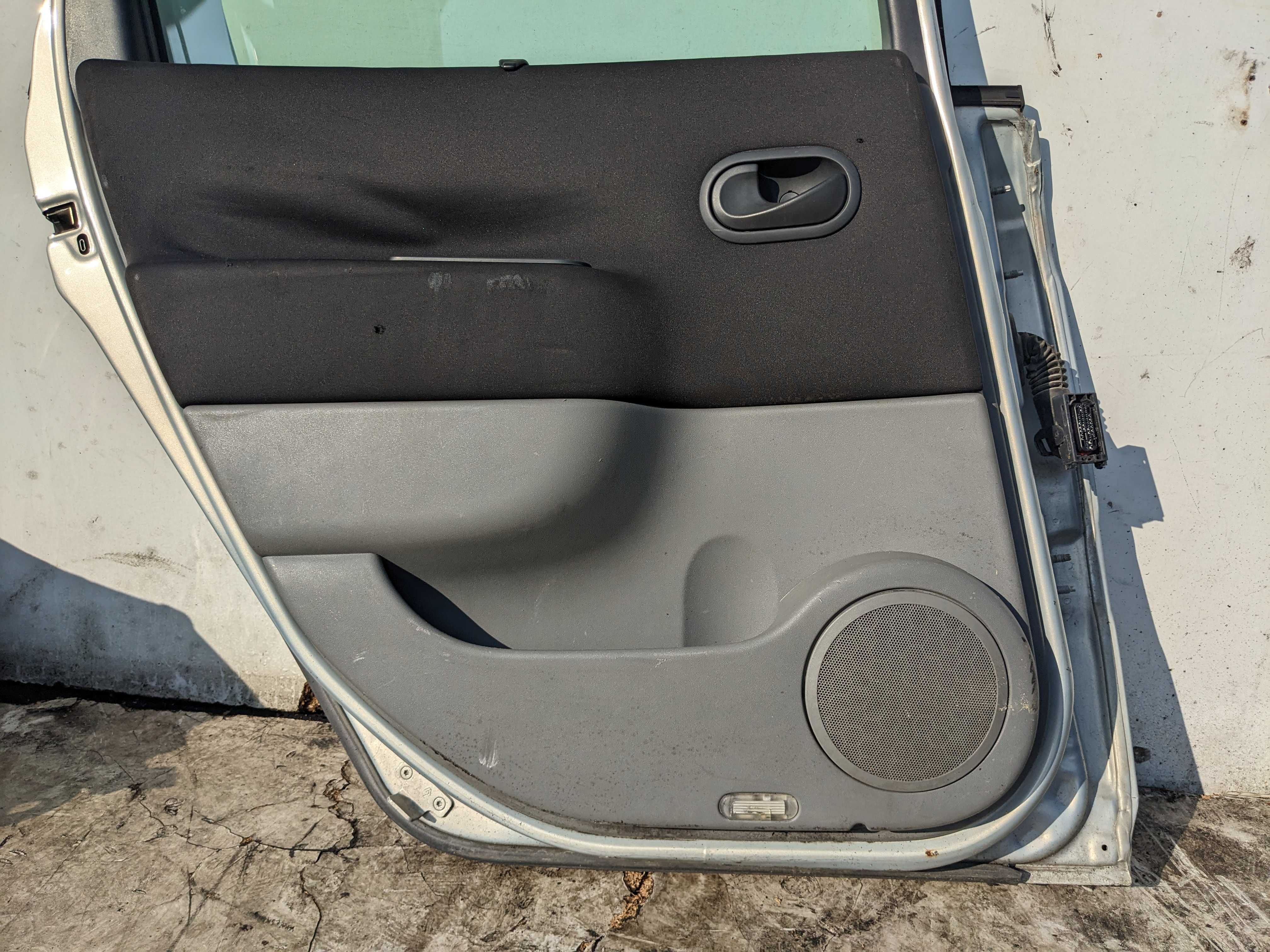 Renault Scenic II Drzwi Lewy Tył Lewe Tylne LT Lakier MV632