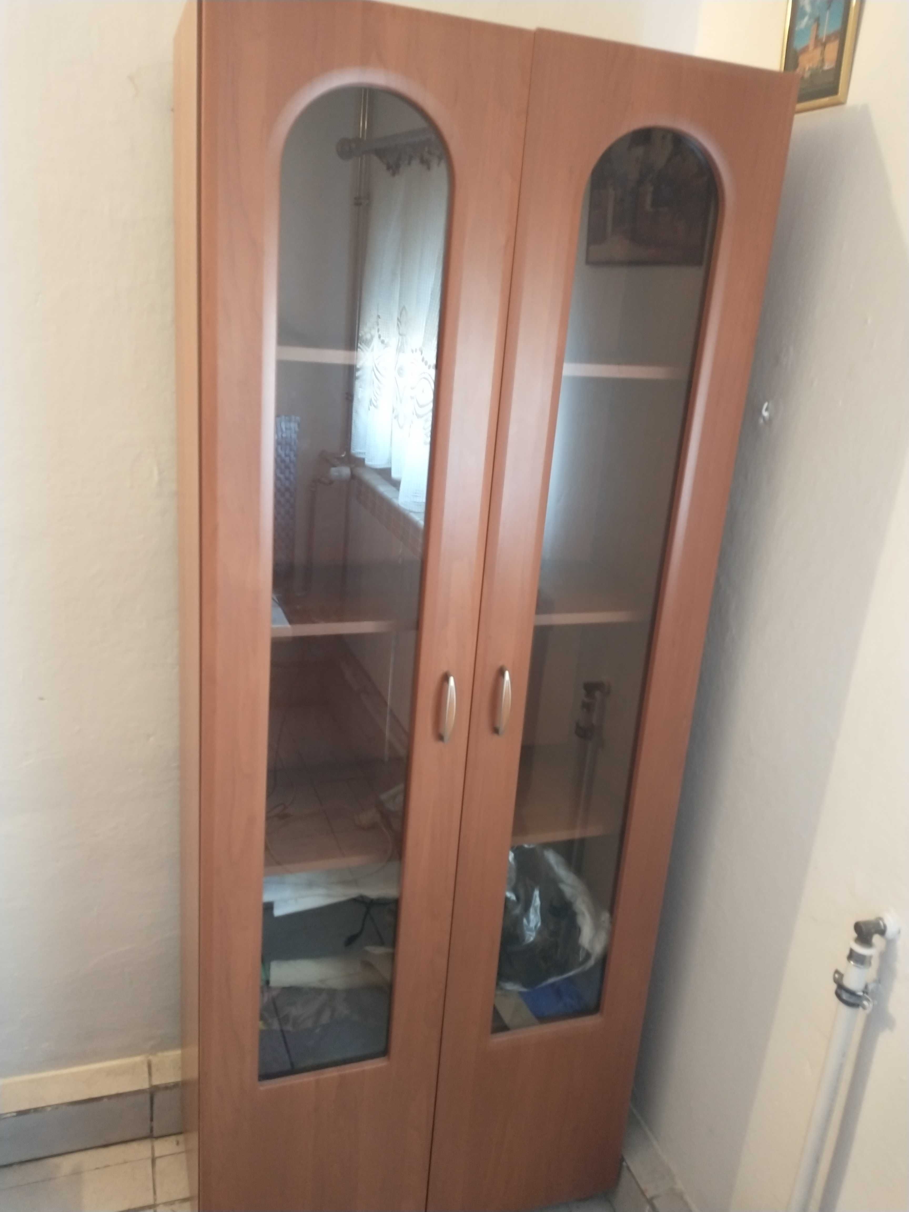 Szafa oszklona jabłoń