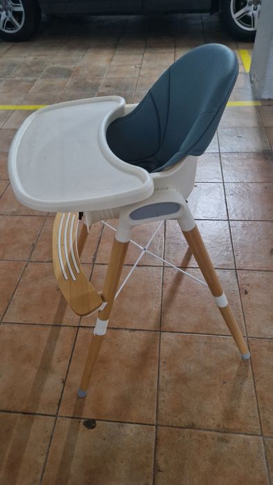 Cadeira refeição bebé