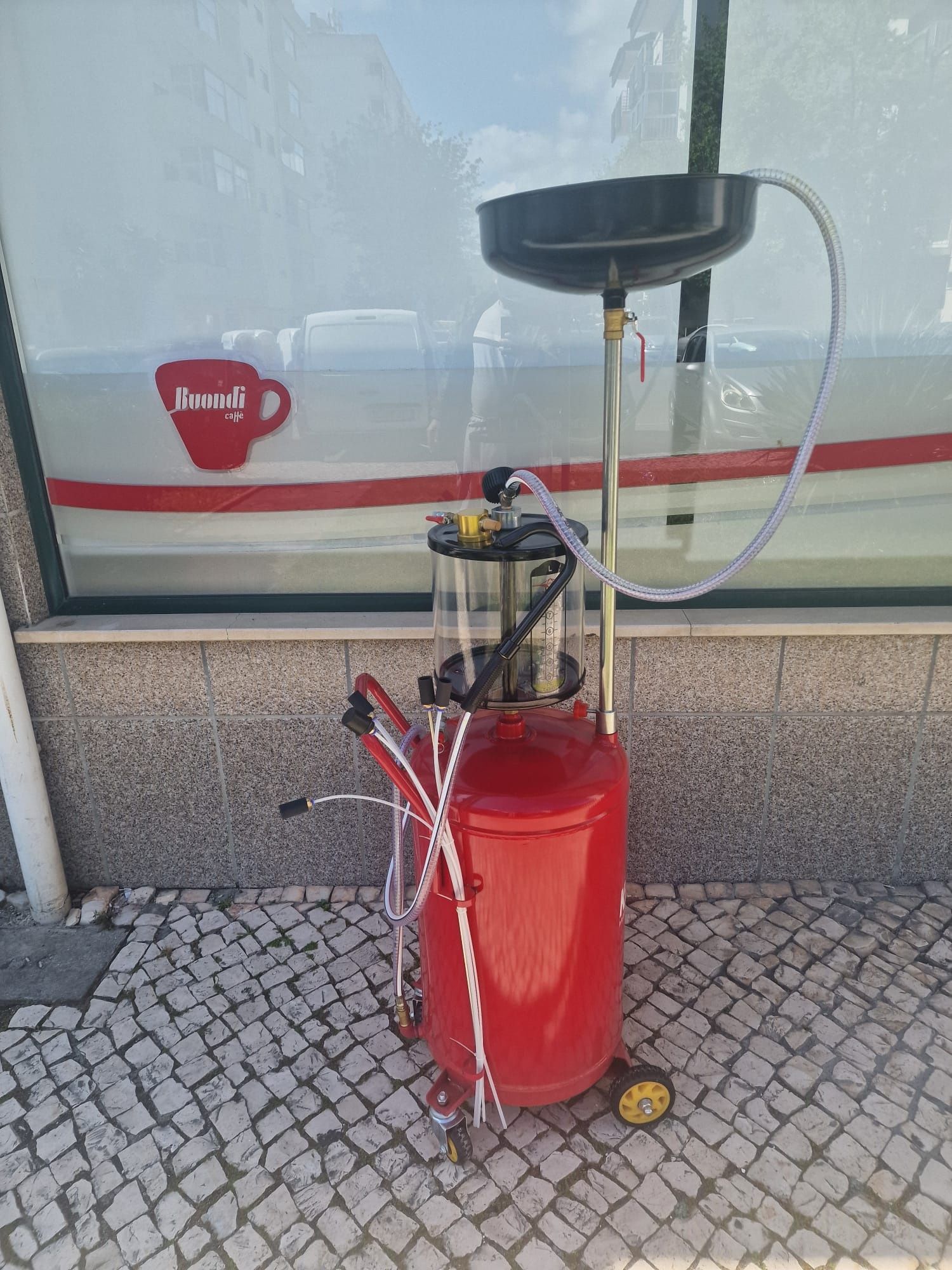 Máquina de tirar óleo  nova