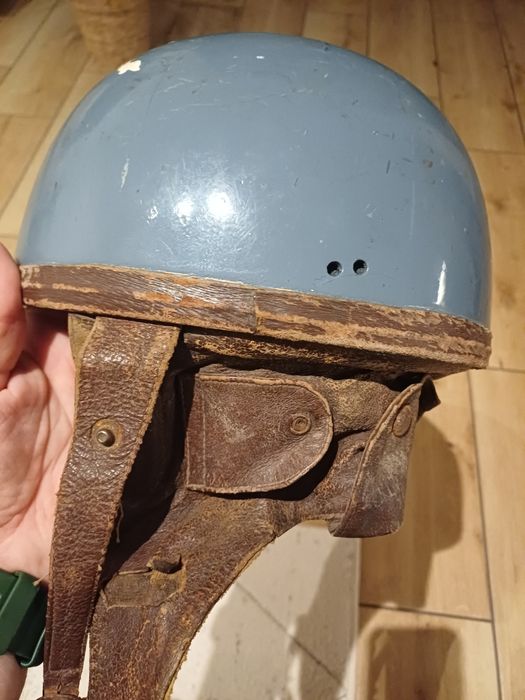 Kask motocyklowy orzeszek PRL topek