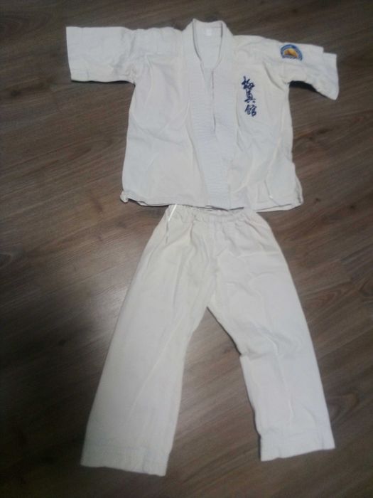 Продам кімоно 115 р.
