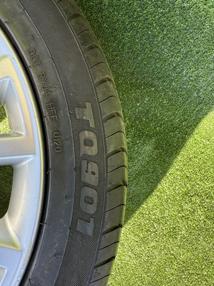 Резина Шини 235/45 R17 Torque